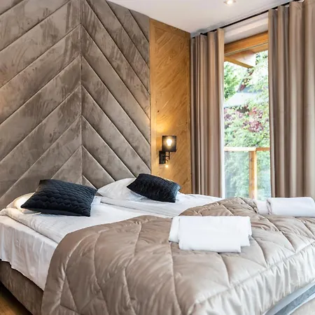 Morskie Oko זקופאנה